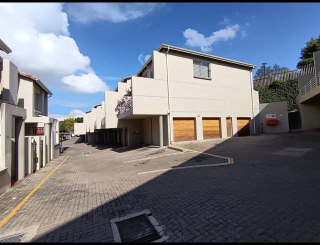 3 BEDROOM PROPERTY TO RENT IN BEDFORD GARDENS